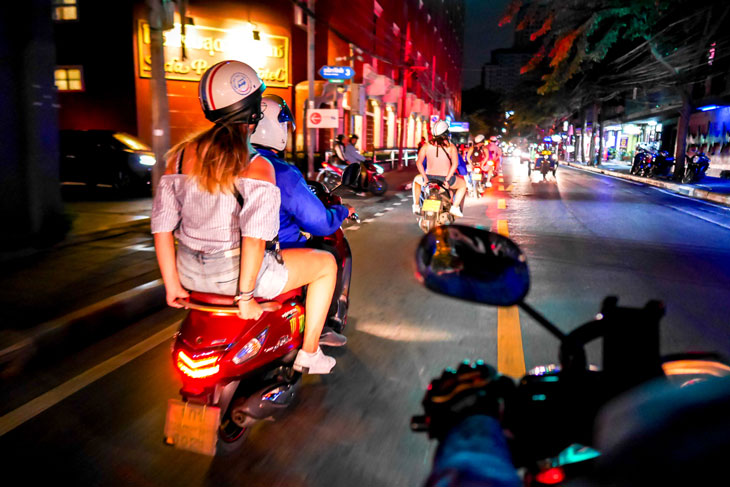 Bangkok Motorbike tour at night