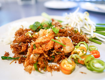 Offbeat Thonburi & Bangkok's Old City Evening Food Tour by Tuk Tuk