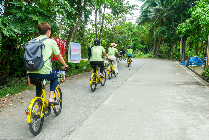 Riding bicycle in Bang Kachao (1) | Bangkok in 3 days | Bangkok Food Tours