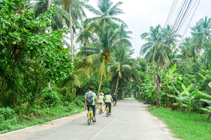 Riding bicycle in Bang Kachao (2) | Bangkok in 3 days | Bangkok Food Tours